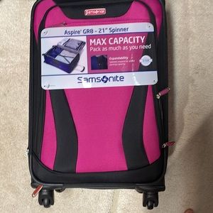 Samsonite Aspire GR8 21" Expandable Spinner Pink
